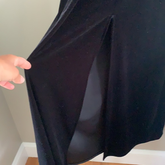 Vintage Black Velvet Like Long Sleeve Gown - Picture 11 of 12